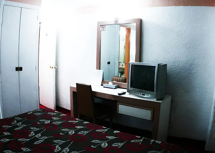 Reforma Avenue Hotel