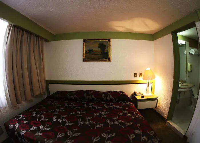 Reforma Avenue Hotel 3*